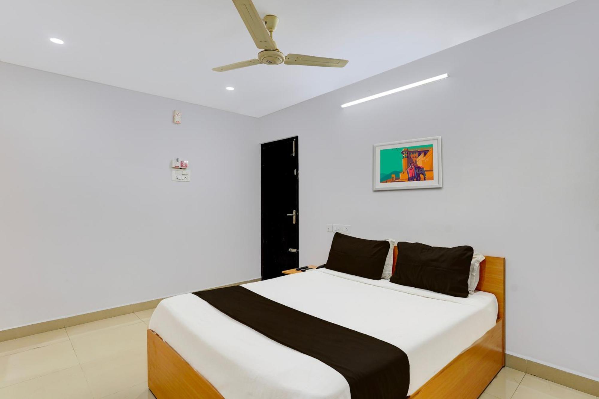 Super Hotel O Valasaravakkam Near Chandra Metro Mall Chennai Exterior foto